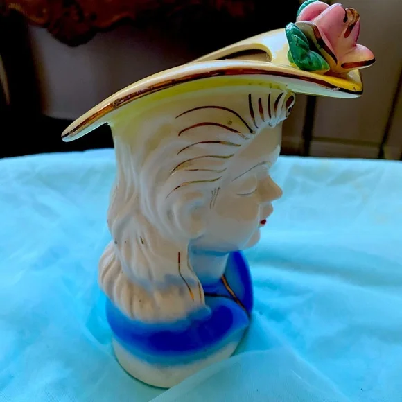 LADY HEAD VASE 7” - Picture 2 of 7